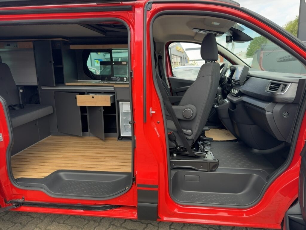 Renault Trafic BS-Camp L2 3,1t Blue dCi 170 EDC – Bild 7