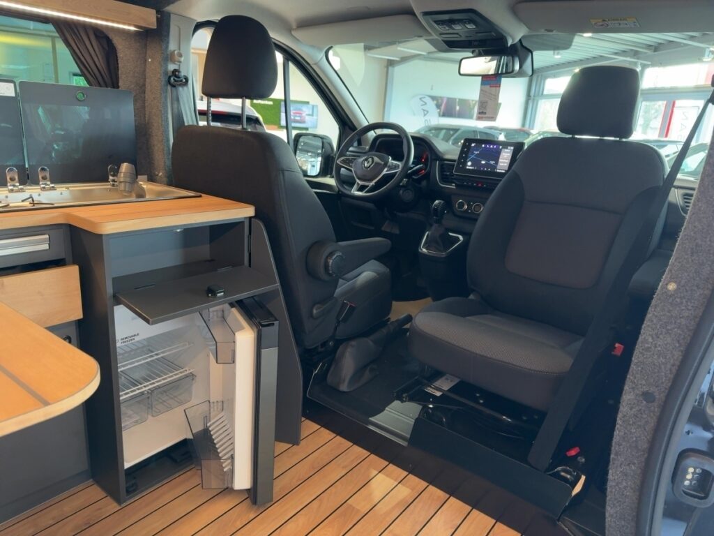 Renault Trafic BS-CAMP L2 3,1t Blue dCi 170 EDC – Bild 9
