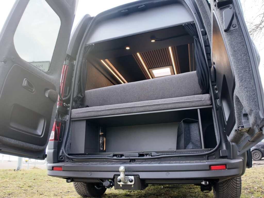 Renault Trafic BS-LOUNGE L2H2 3,0t Blue dCi 170 MY24 – Bild 3