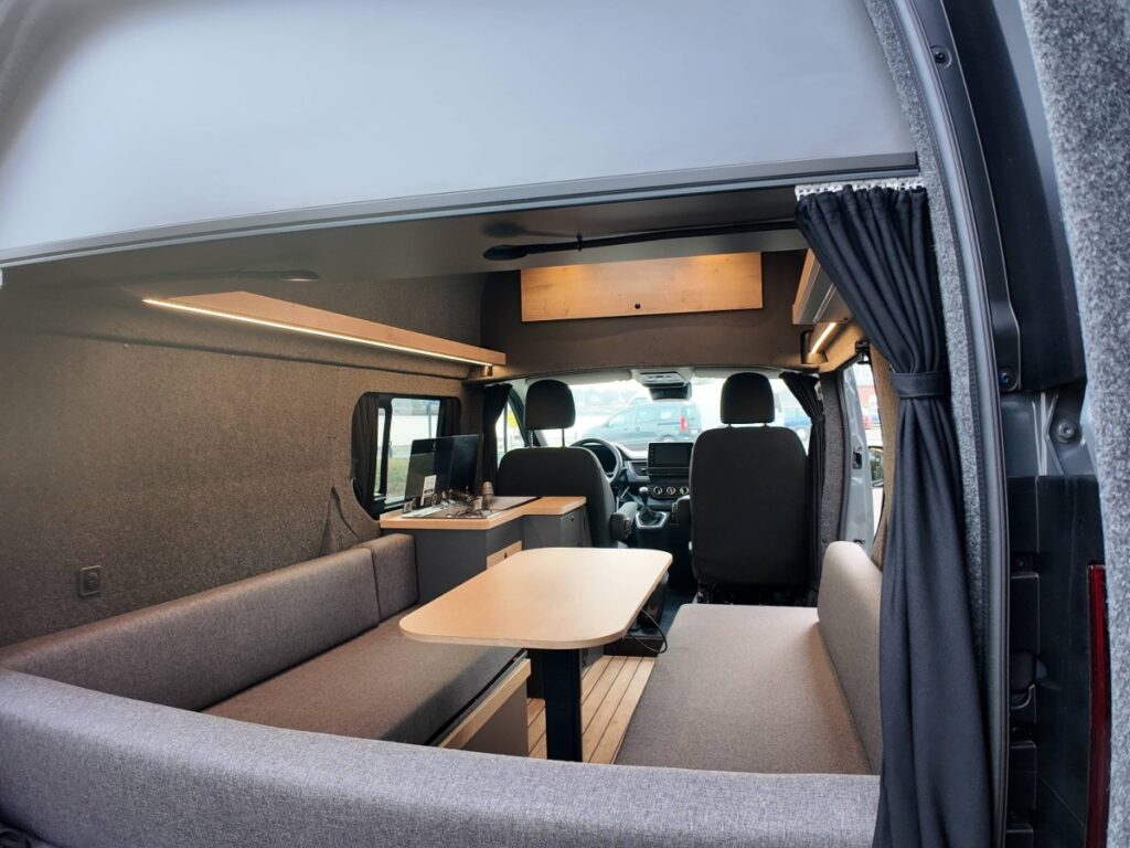 Renault Trafic BS-LOUNGE L2H2 3,0t Blue dCi 170 MY24 – Bild 7
